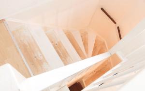 Peindre un escalier bois, un parquet bois ou stratifié, un plancher mise en œuvre treès simple avec Mauler Sublim'Bois